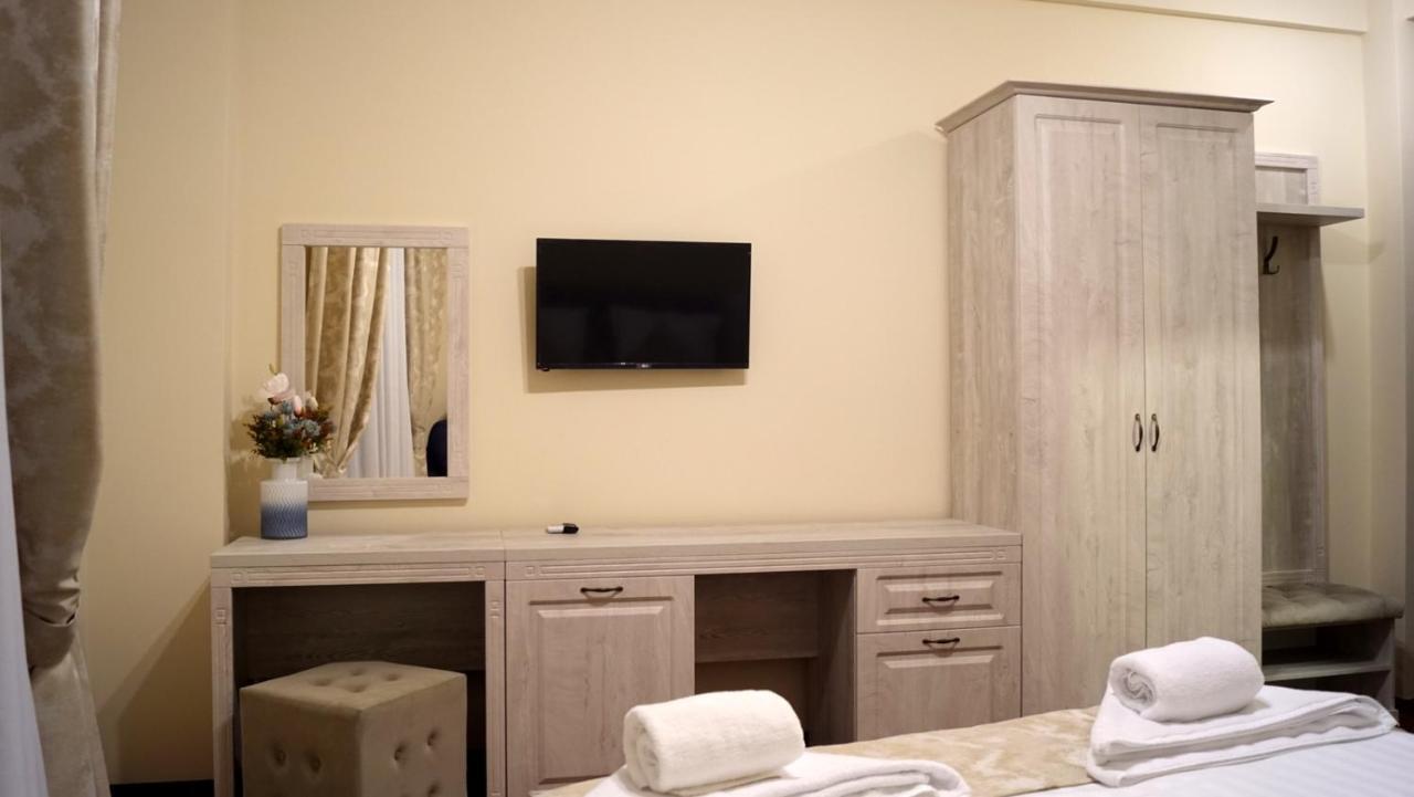 Pensiunea Romeo Resort Focşani Esterno foto