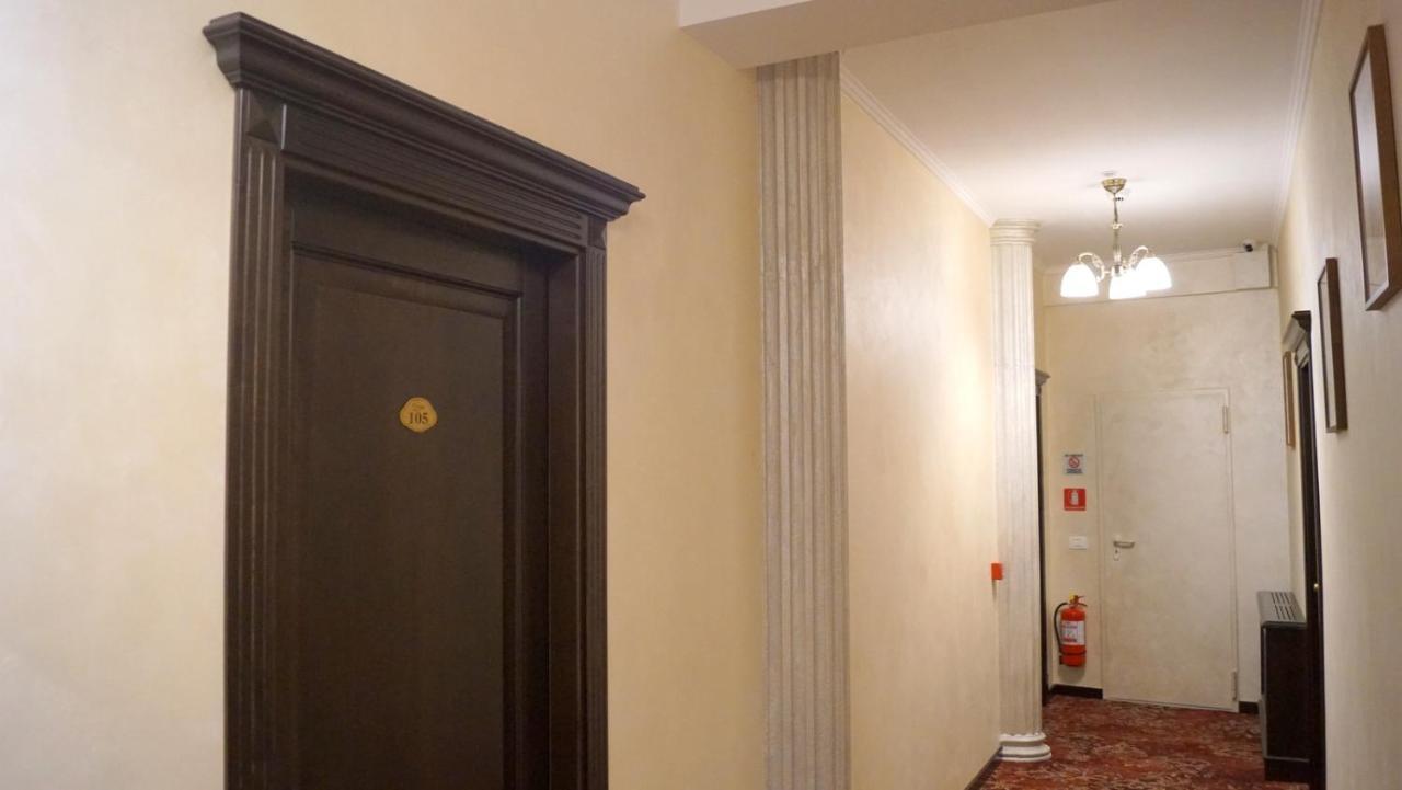 Pensiunea Romeo Resort Focşani Esterno foto