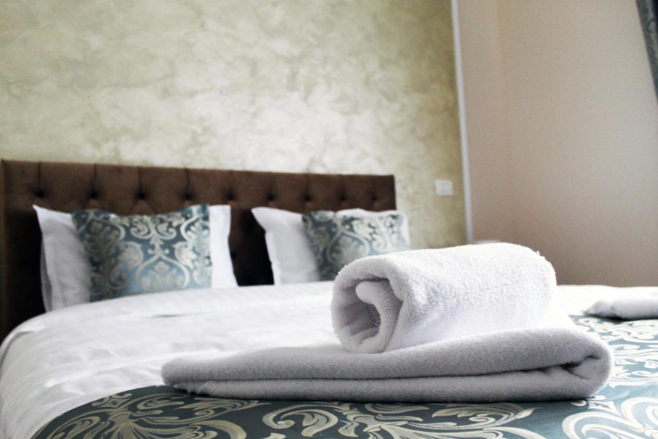 Pensiunea Romeo Resort Focşani Esterno foto